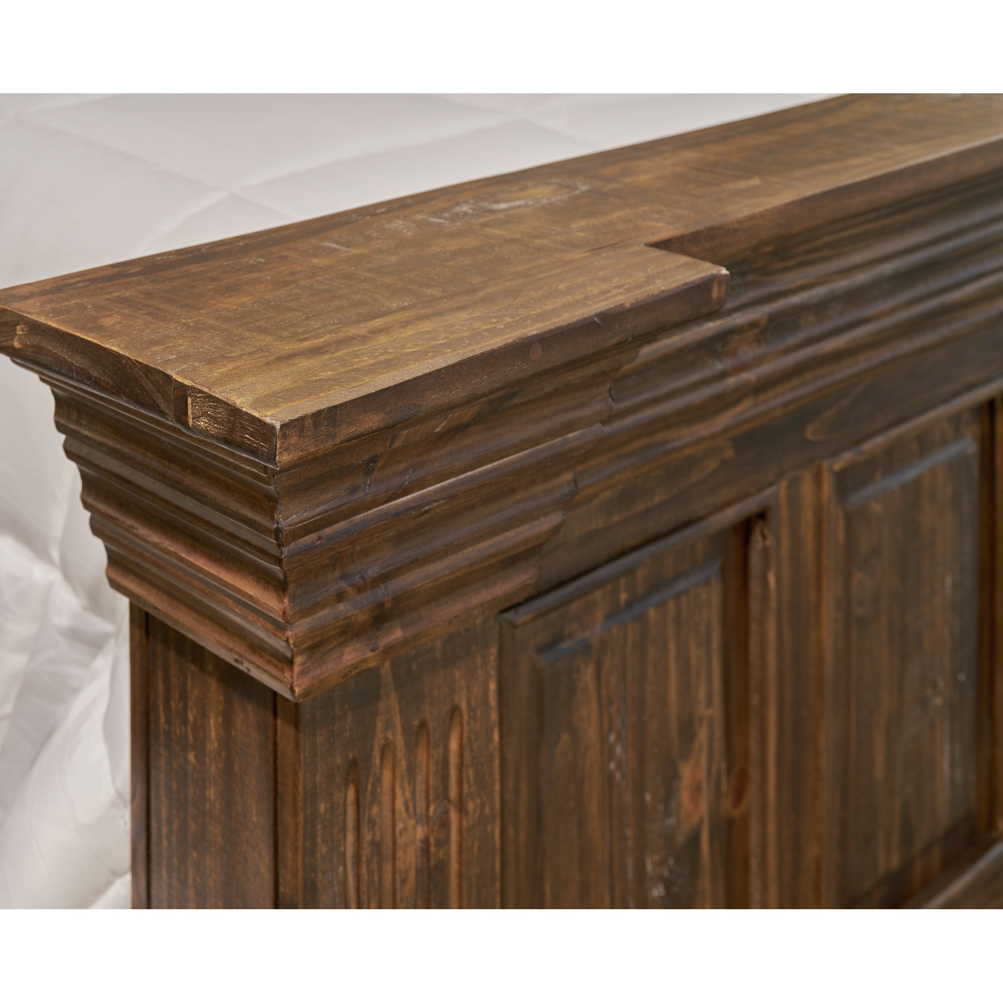 Olivia-Bed-Brown-Top-Of-Footboard-Detail